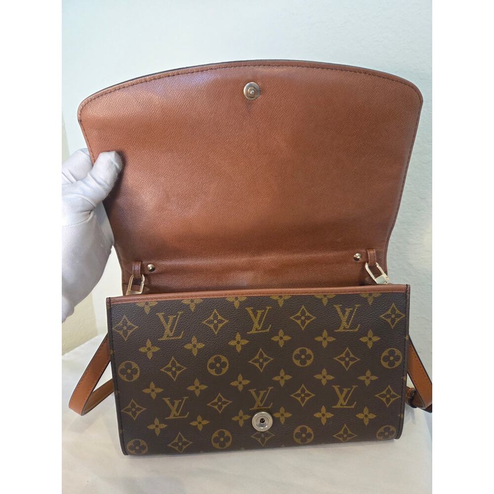 Louis Vuitton Bordeaux Monogram Crossbody Clutch Bag Vintage Brown Leather Trim - Picture 8 of 15